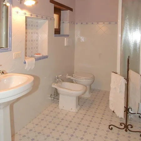Near With Swimming Pool *